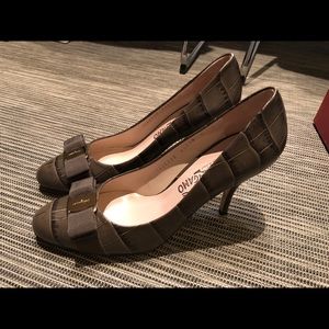 Salvatore Ferragamo Carla 85 pump size 8B